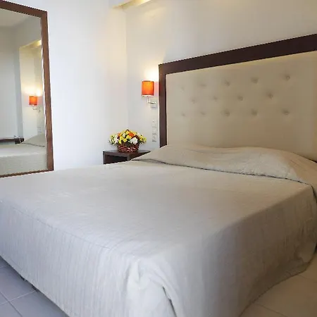 Отель Chc Marilena 4*